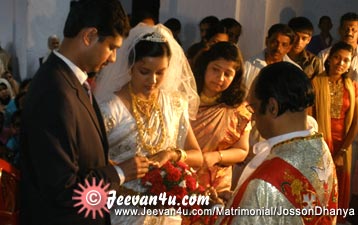 Josson Dhanya Wedding Photos